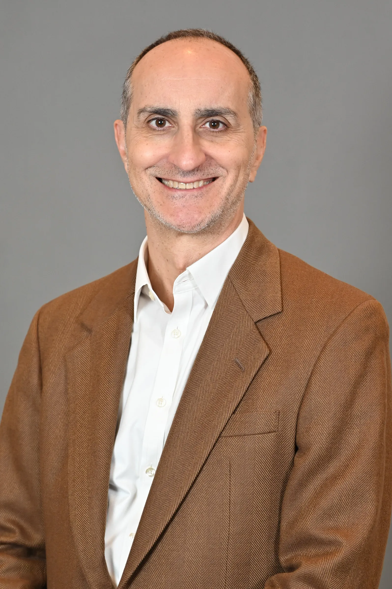 Headshot of Frank Detoma, National Field Market Manager at Oxford Marketing